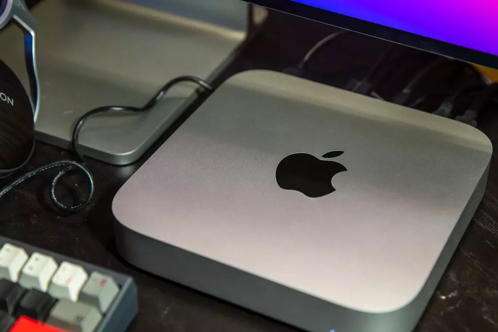 AI's Transformative Impact: Job Displacement, Evolving Tech Stacks, and the Rise of AI Agents